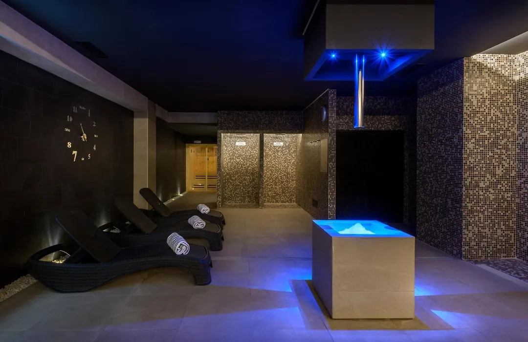 Oroel Hotel & Spa-1